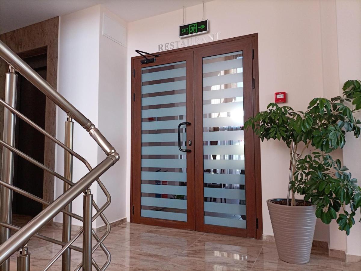 Hotel Vanilla, Varna - Free Parking Dış mekan fotoğraf