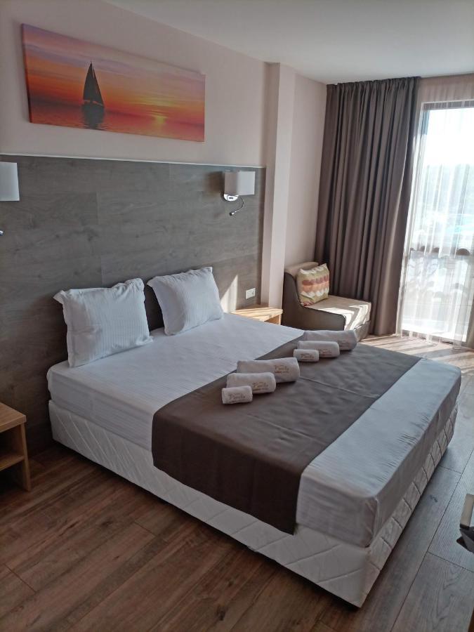 Hotel Vanilla, Varna - Free Parking Dış mekan fotoğraf